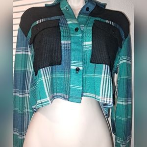 Long  sleeve button up crop top shirt